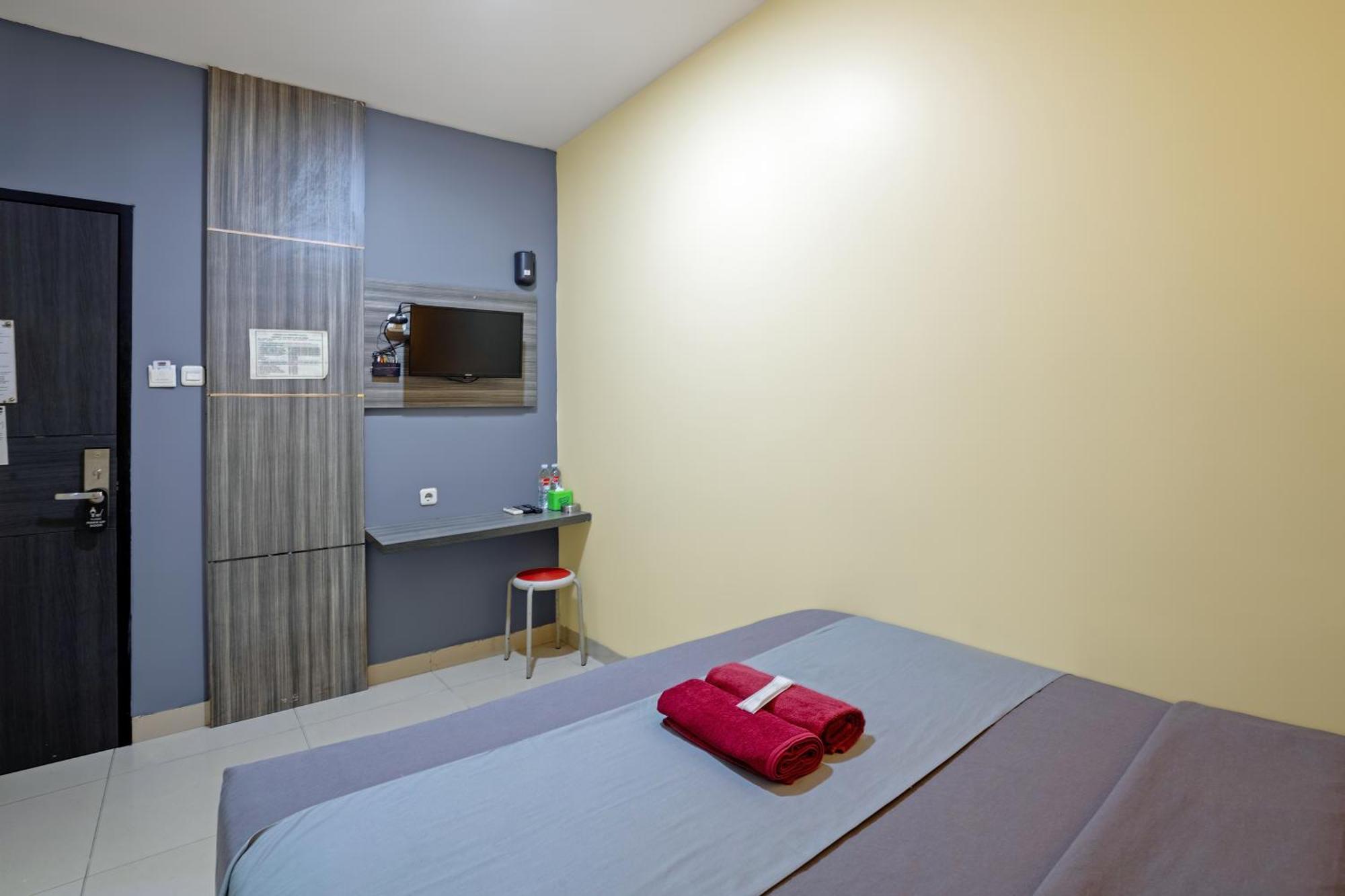 ג'קרטה City Biz Residence חדר תמונה